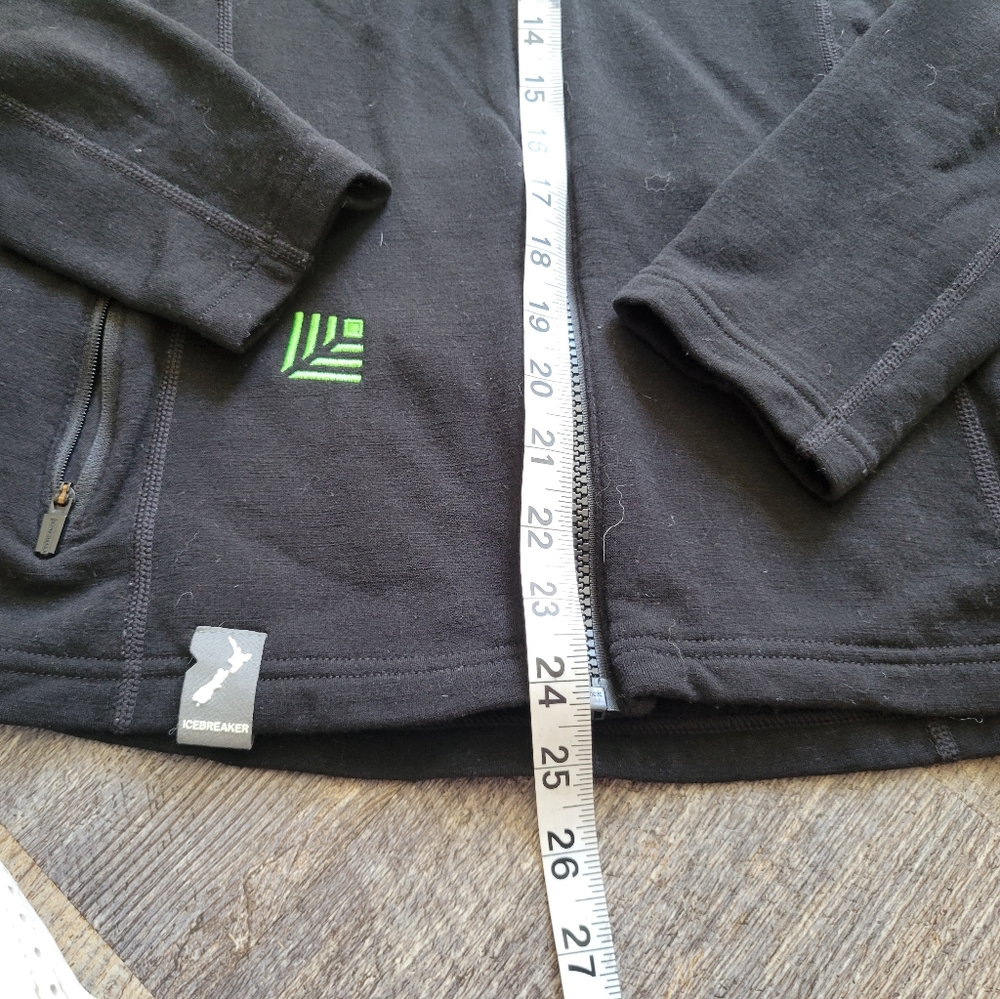 Icebreaker Jacket - image 5